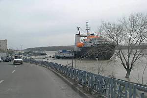 Hochwasser in Galaţi, ca. 200 km vor der Mündung