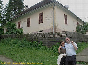 05 Deutsch-Tekes 24.07.2005 Pfarrhaus Front